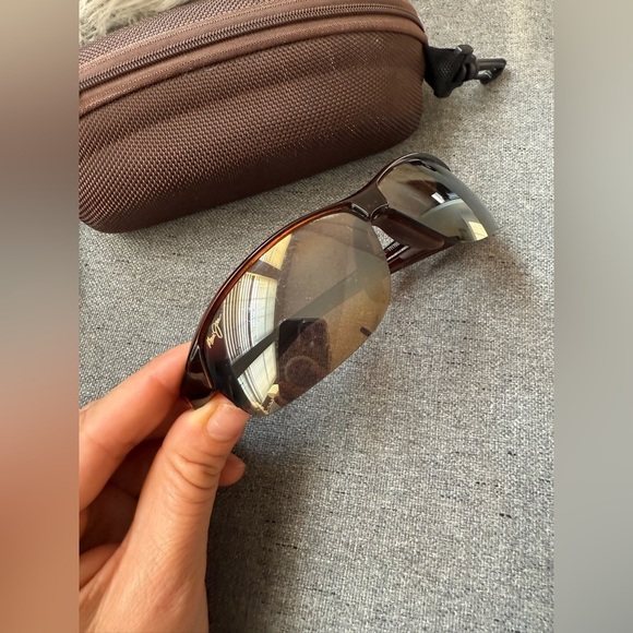 Maui Jim Middles Sunglasses MJ 430 26 63/16 116
Matte Rootbeer Scratched Lenses - Picture 4 of 8